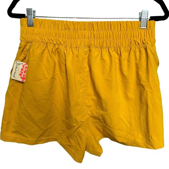 Free People Movement NWT Next Round Short Swaying Sunflowers Size Medium - Picture 6 of 10